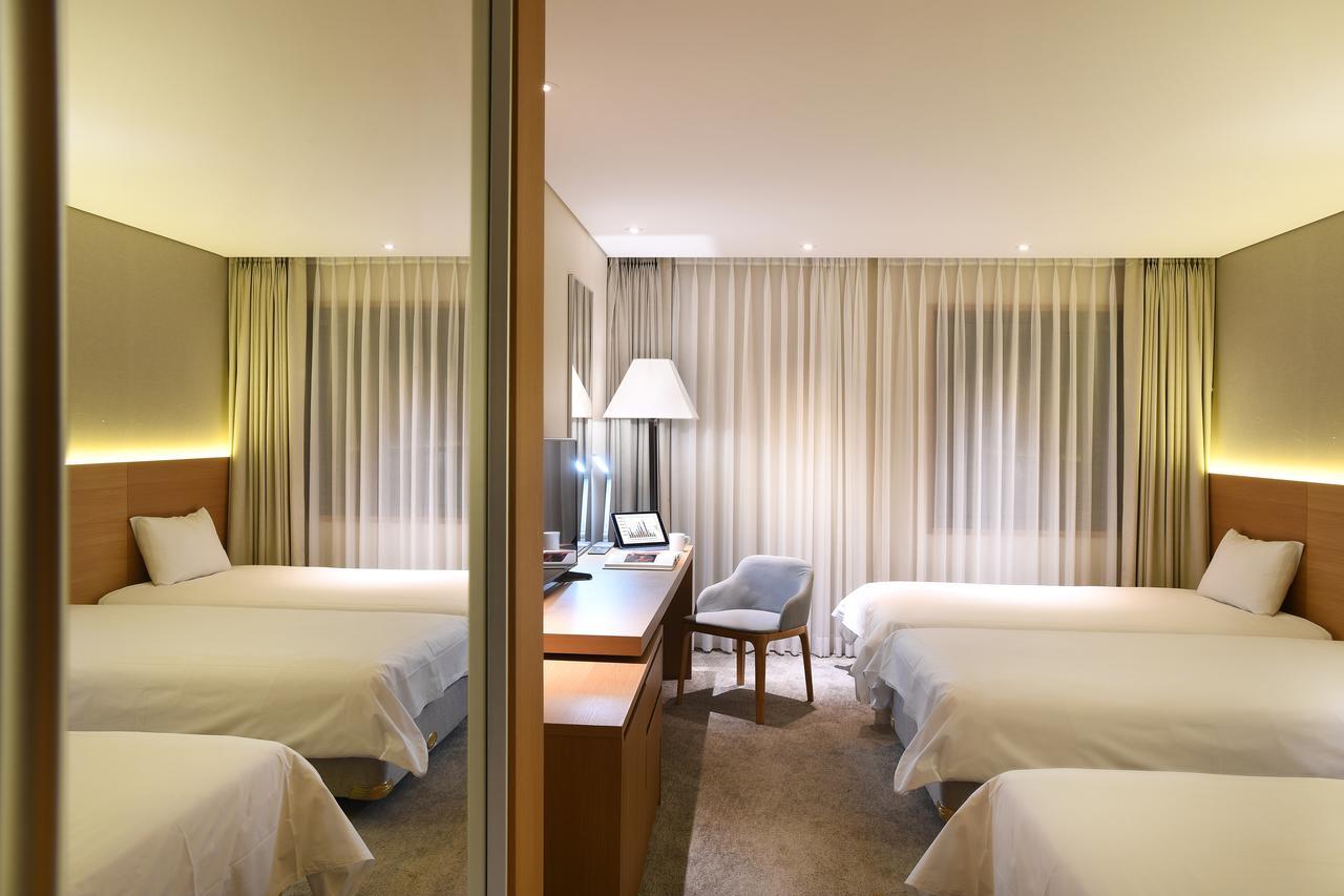Astar Hotel 4*