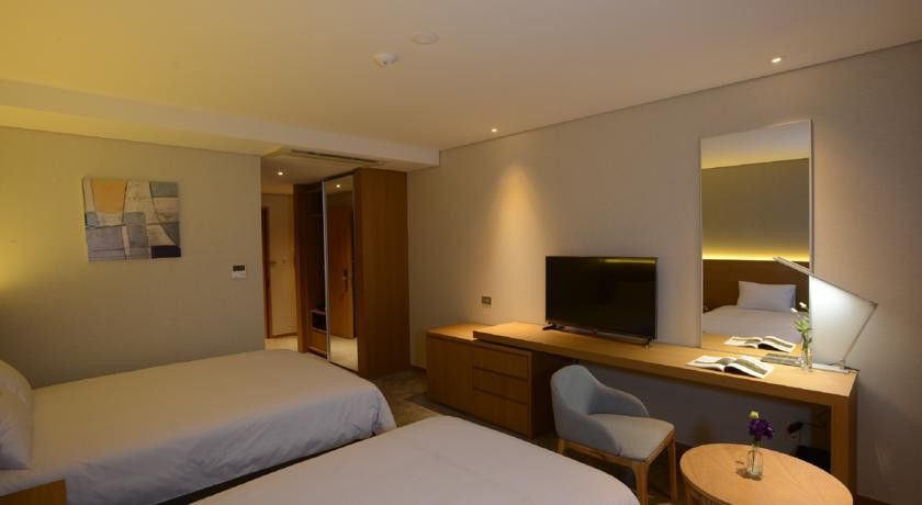Astar Hotel 4*