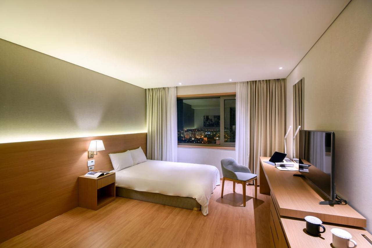 Astar Hotel 4*